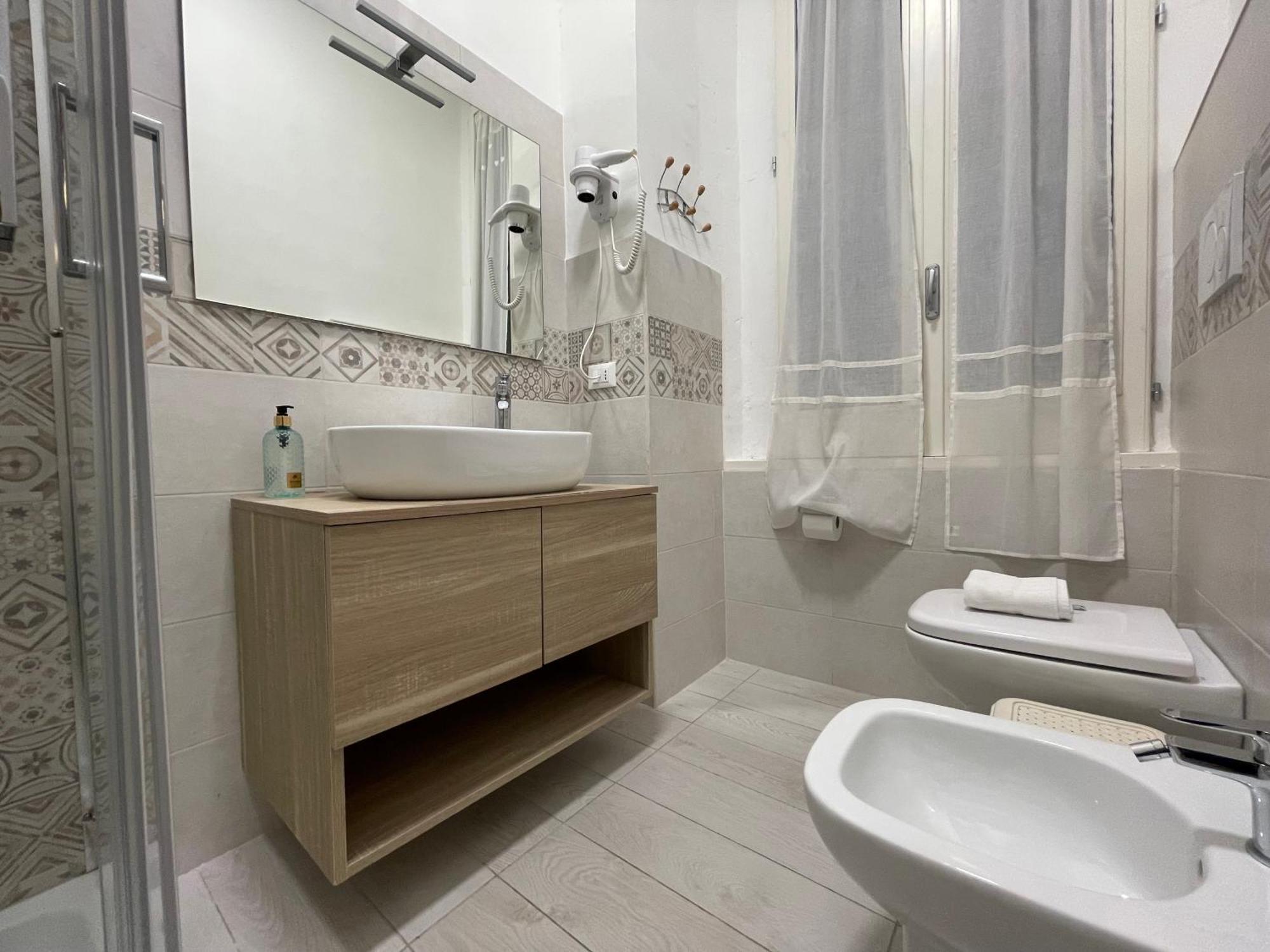 Le Stanze Di Max Bed & Breakfast Termoli Ngoại thất bức ảnh