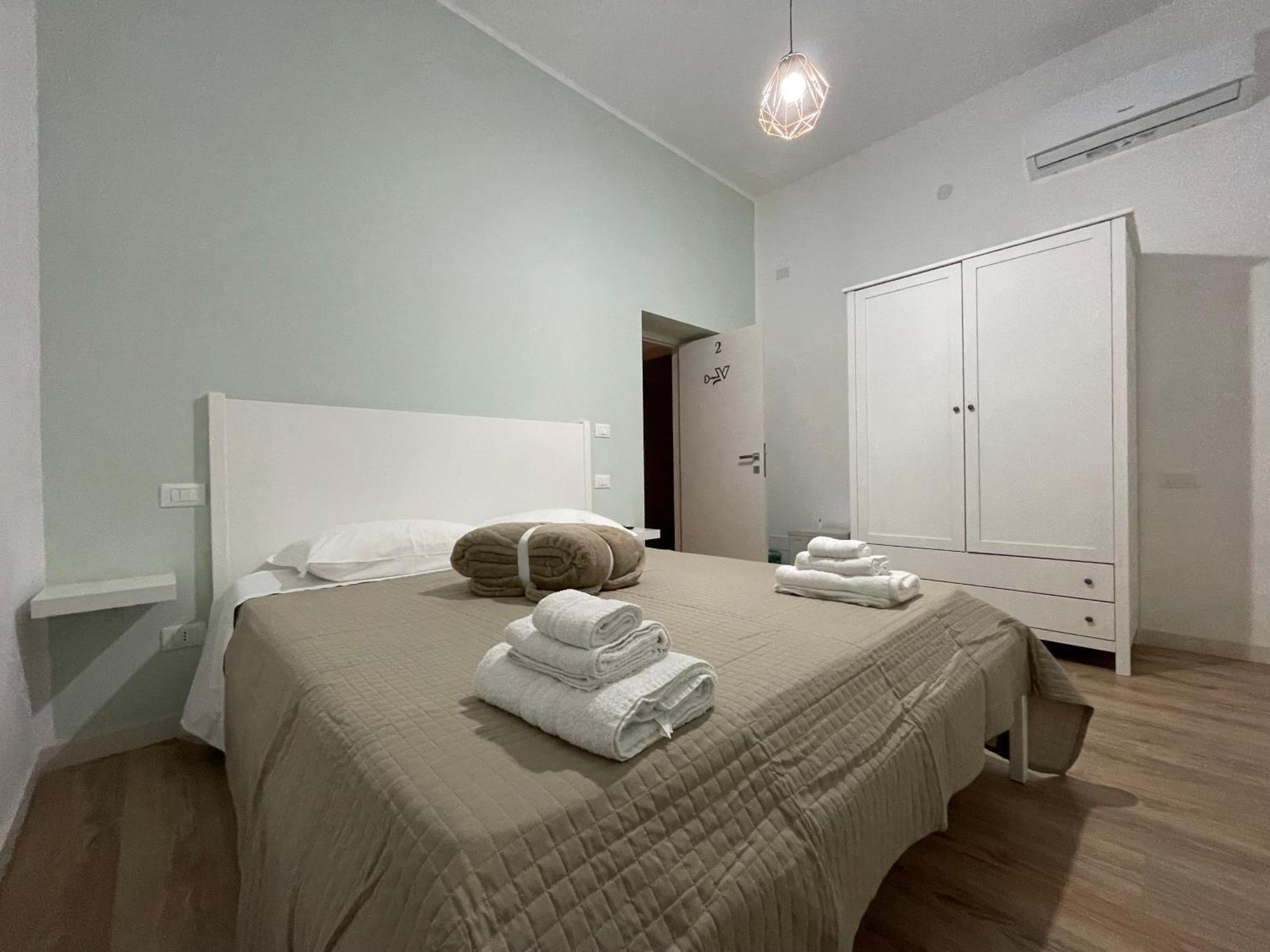 Le Stanze Di Max Bed & Breakfast Termoli Ngoại thất bức ảnh